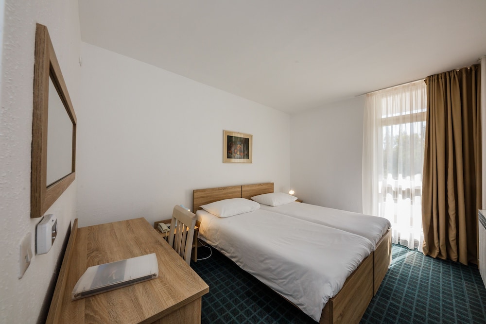 Hotel Medena Block A 24/50