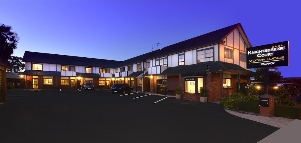 Knightsbridge Court Motor Lodge 2/37