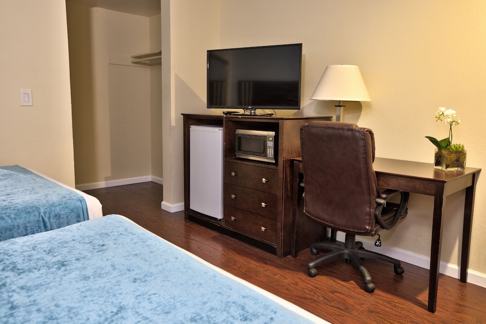 Sunrise Inn San Diego 33/44
