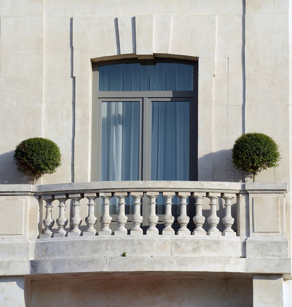 Grand Hotel Henri 36/43