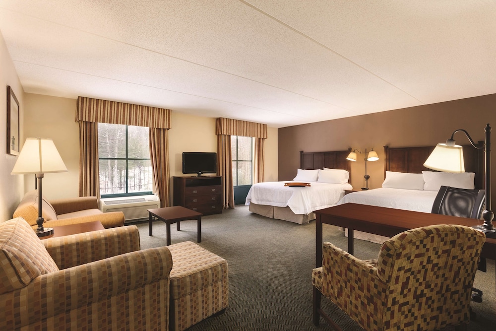 Hampton Inn Suites Lake George 21/61