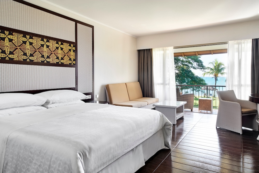 Samoa Beach Resort 17/70
