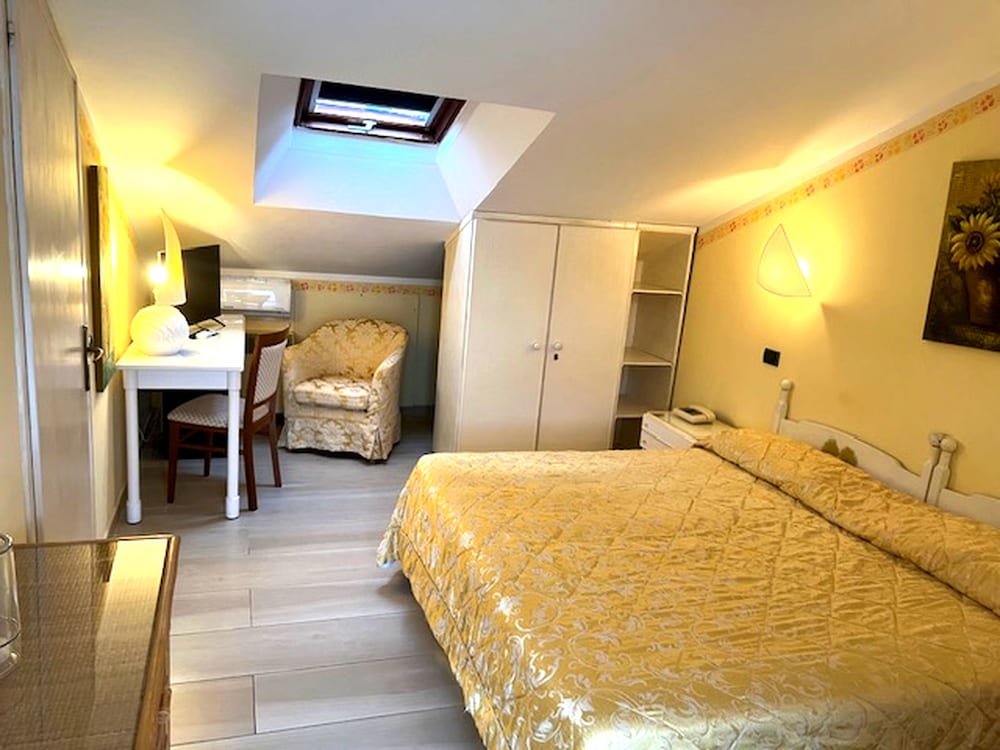 Hotel Kyrton 18/50