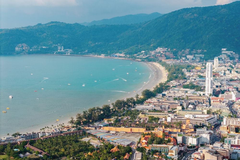 PHUVAREE RESORT 40/47