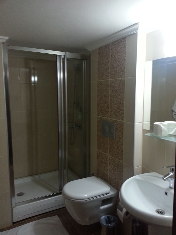 Hosta Otel 25/29