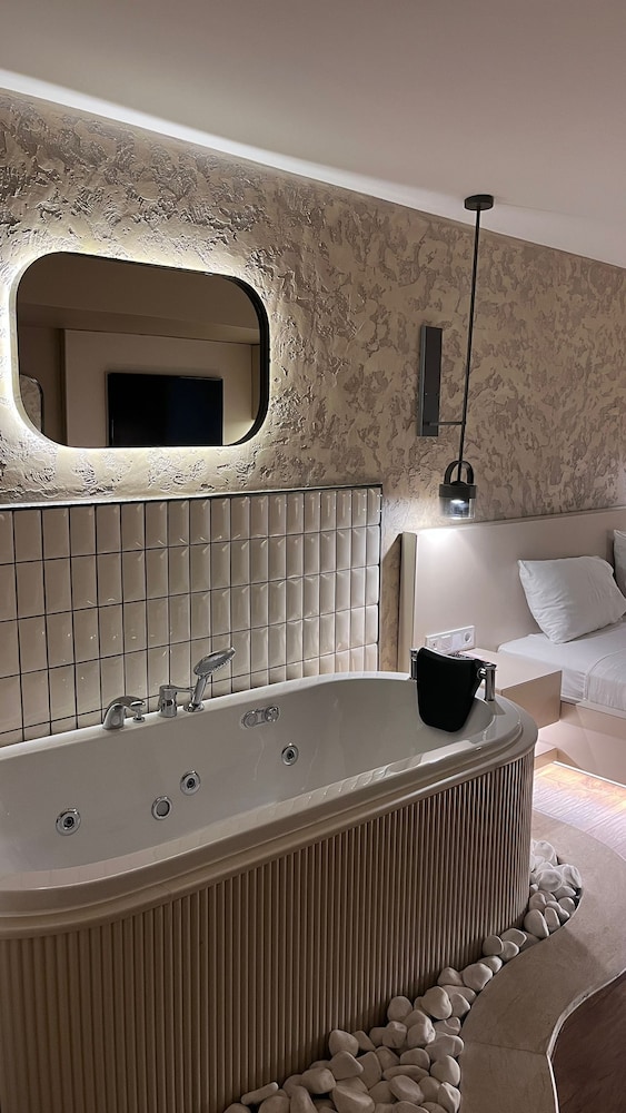 Avwan Hotel Cigli 39/40