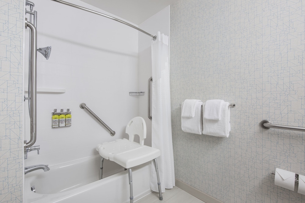 Holiday Inn Express Hotel Suites Saskatoon 16/51
