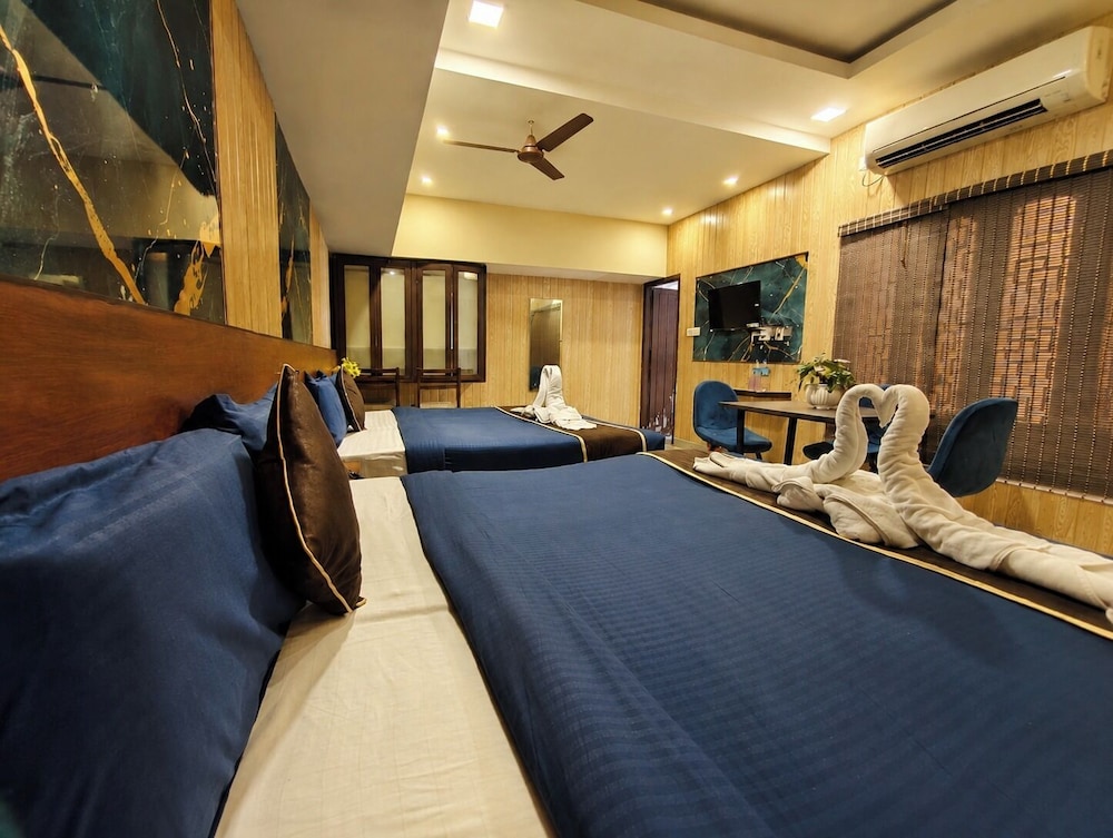 OYO Rooms off Aurobindo Ashram 31/65