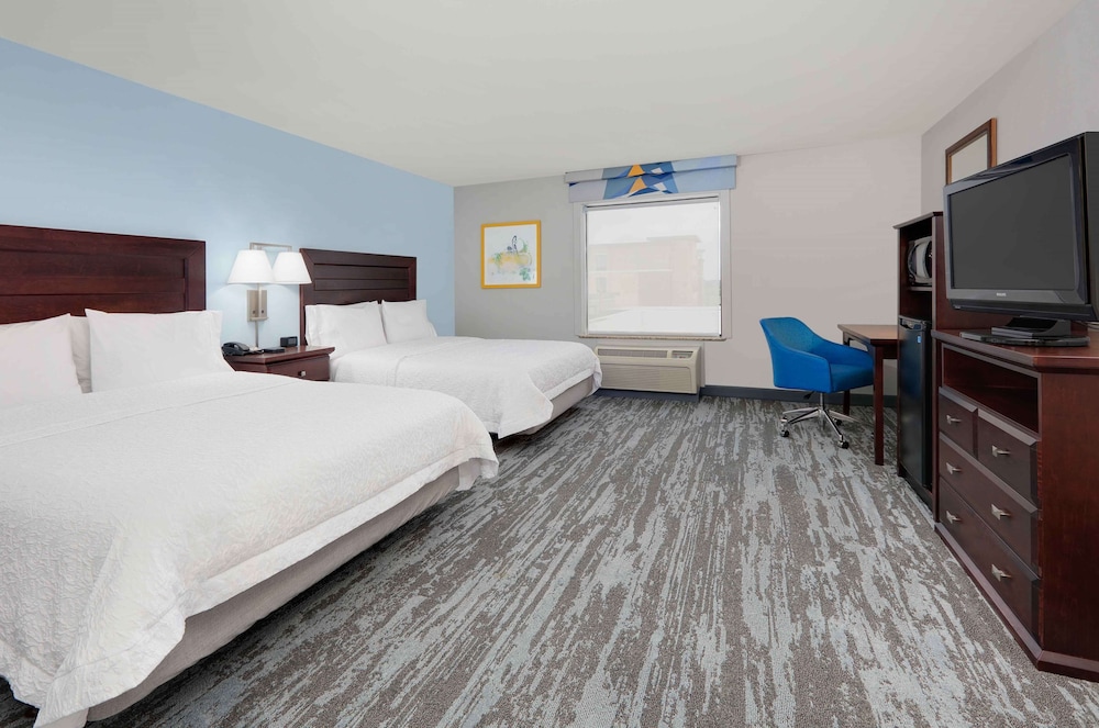 Hampton Inn Suites Dallas Arlington South 22/50