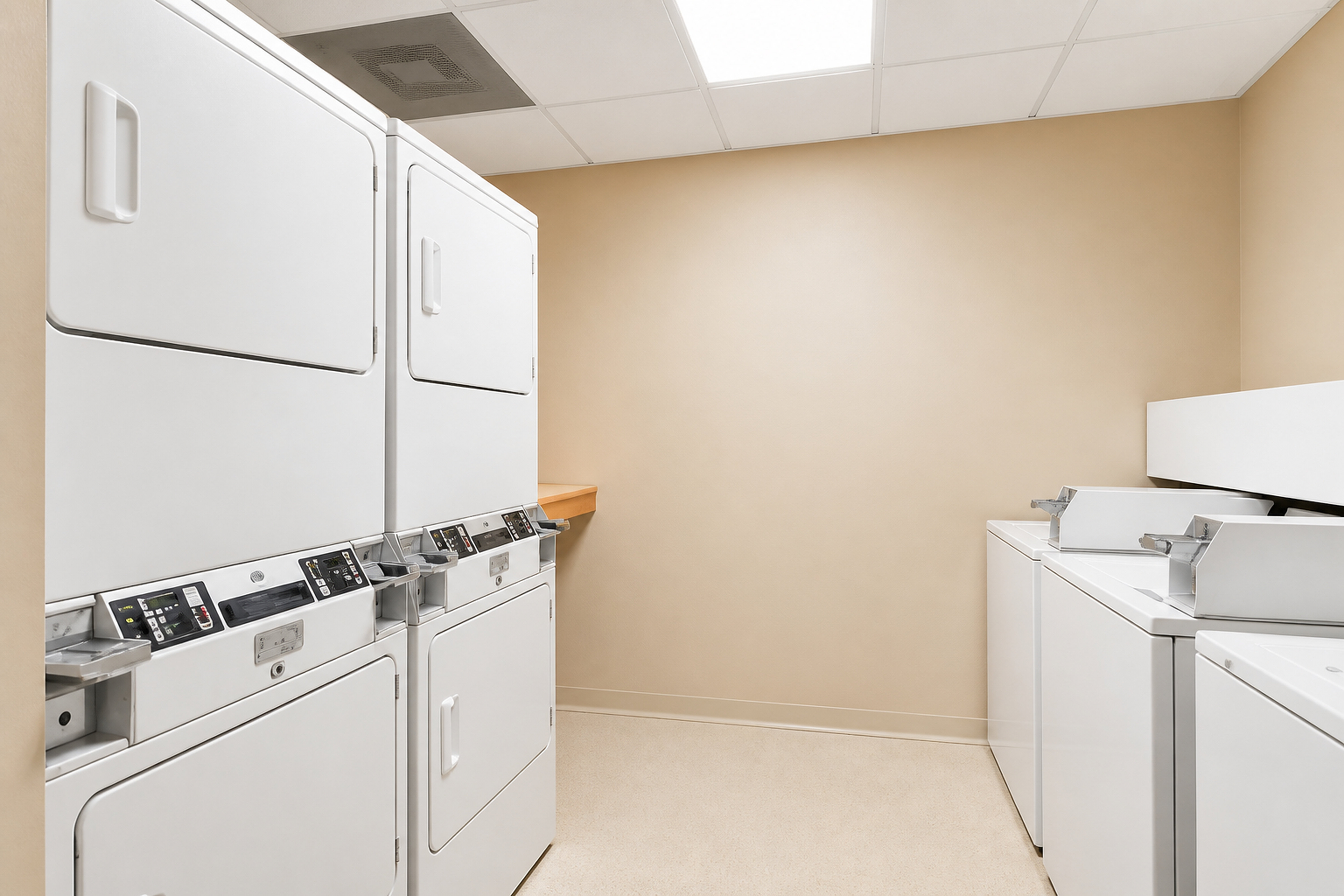 Candlewood Suites Pearl 58/59