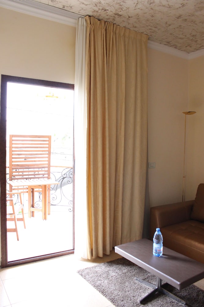 Particular Destiny Suites 20/50