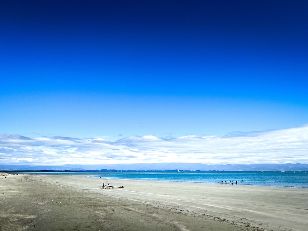 Beaches Nelson 26/34
