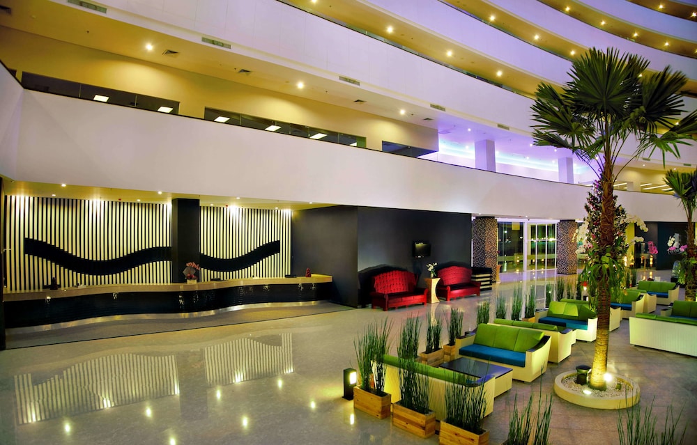 Aston Cirebon Hotel and Convention Center 7/50