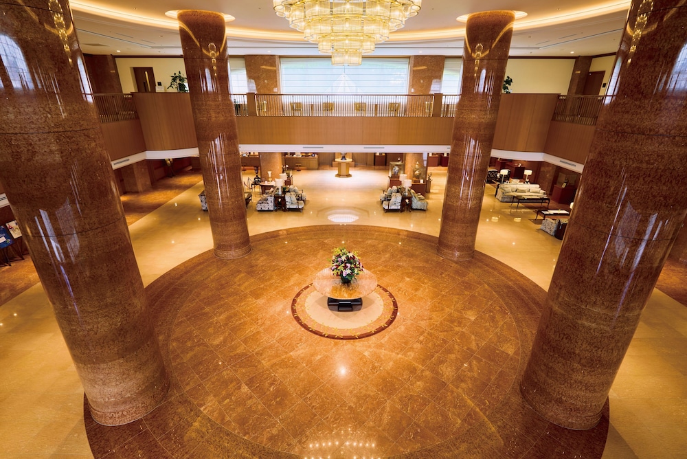 Grand Empire Hotel 38/49