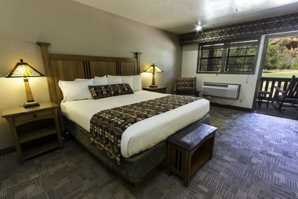 Zion Lodge Inside The Park 15/41
