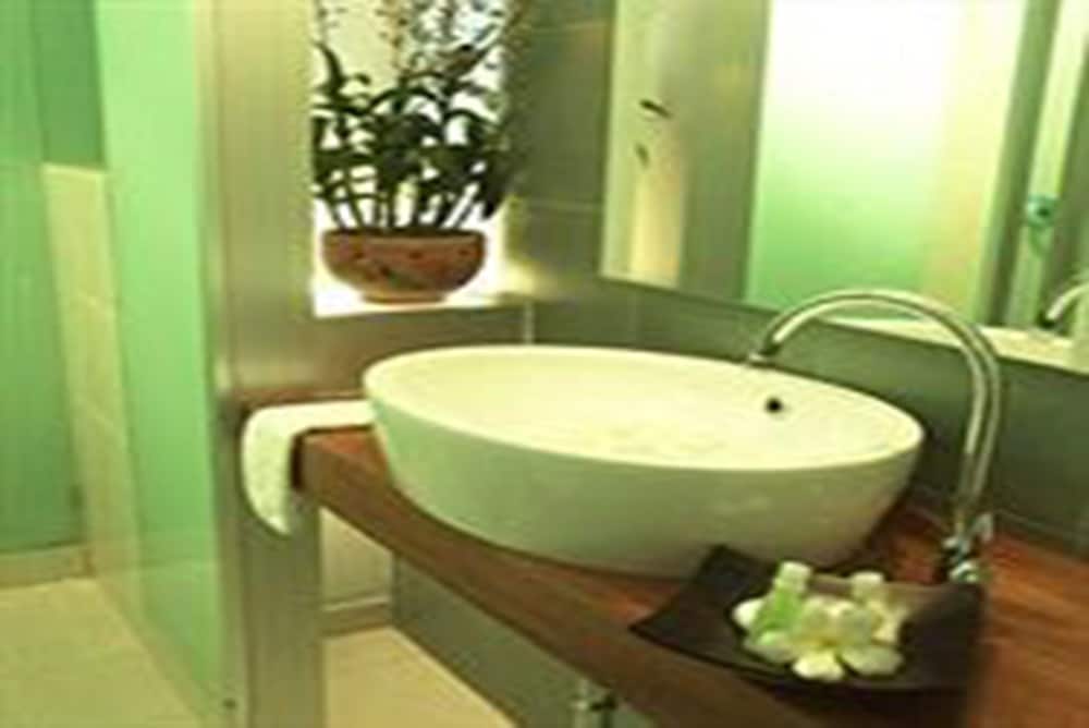 Swana Bangkok Hotel 49/72