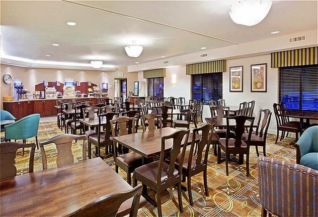 Holiday Inn Express Hotel Suites Puyallup Tacoma Area 31/44