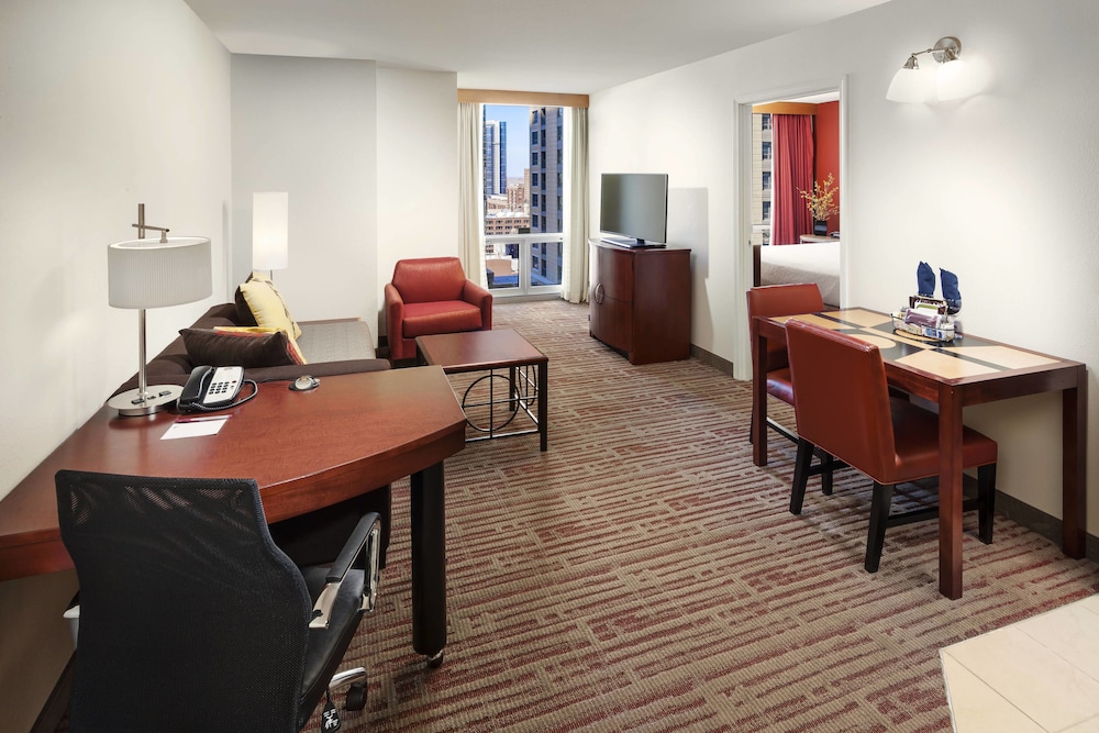 RESIDENCE INN BY MARRIOTT CHICAGO DOWNTOWN/RIVER NORTH 35/50