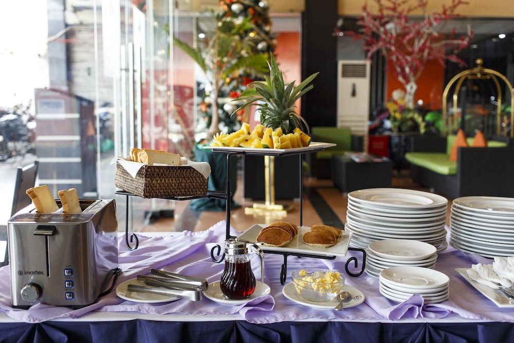 The Orchard Cebu Hotel & Suites 40/54