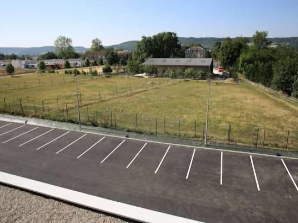 Ibis Styles Villeneuve Sur Lot Hotel 38/68