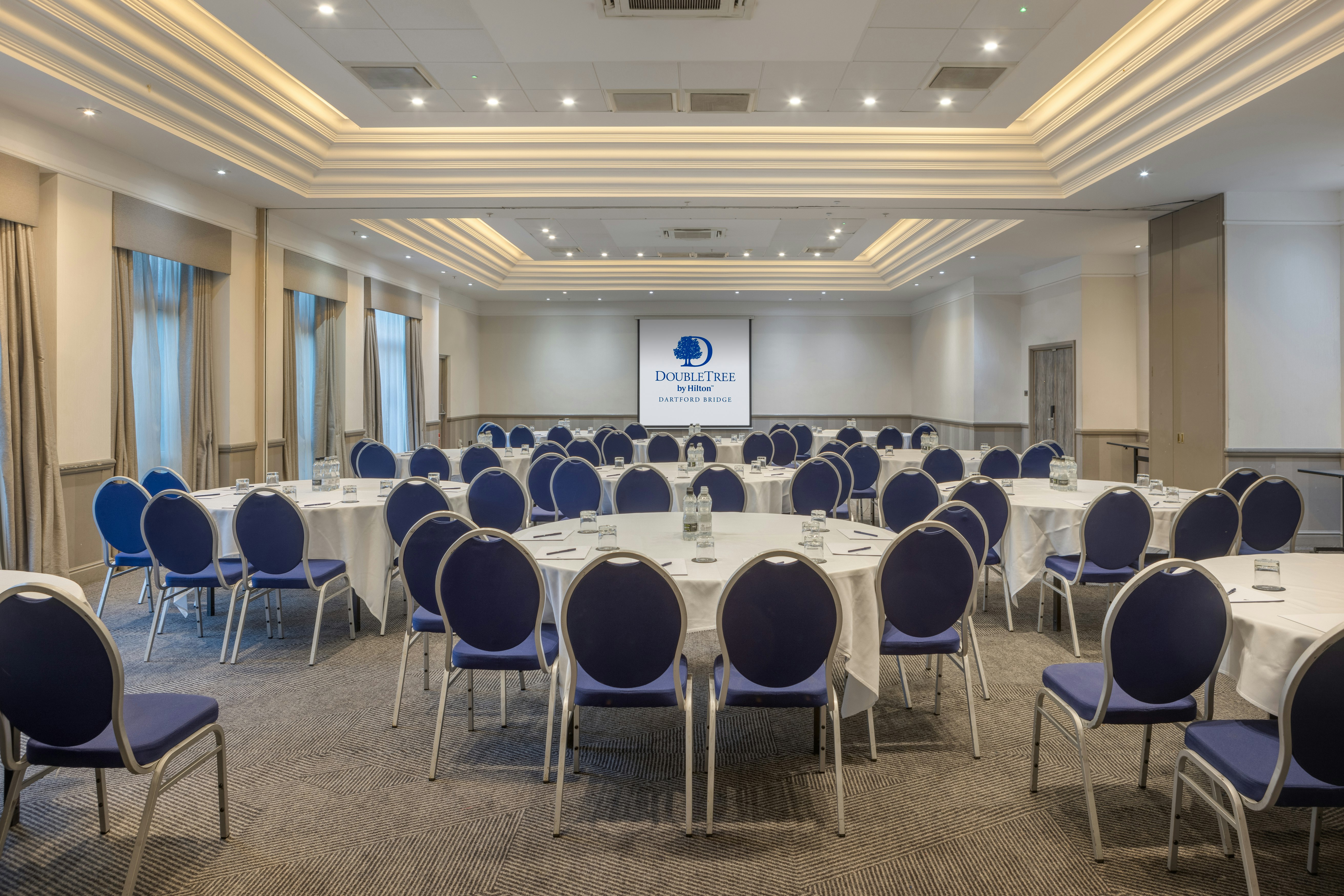 Doubletree By Hilton Dartford Bridge 80/84