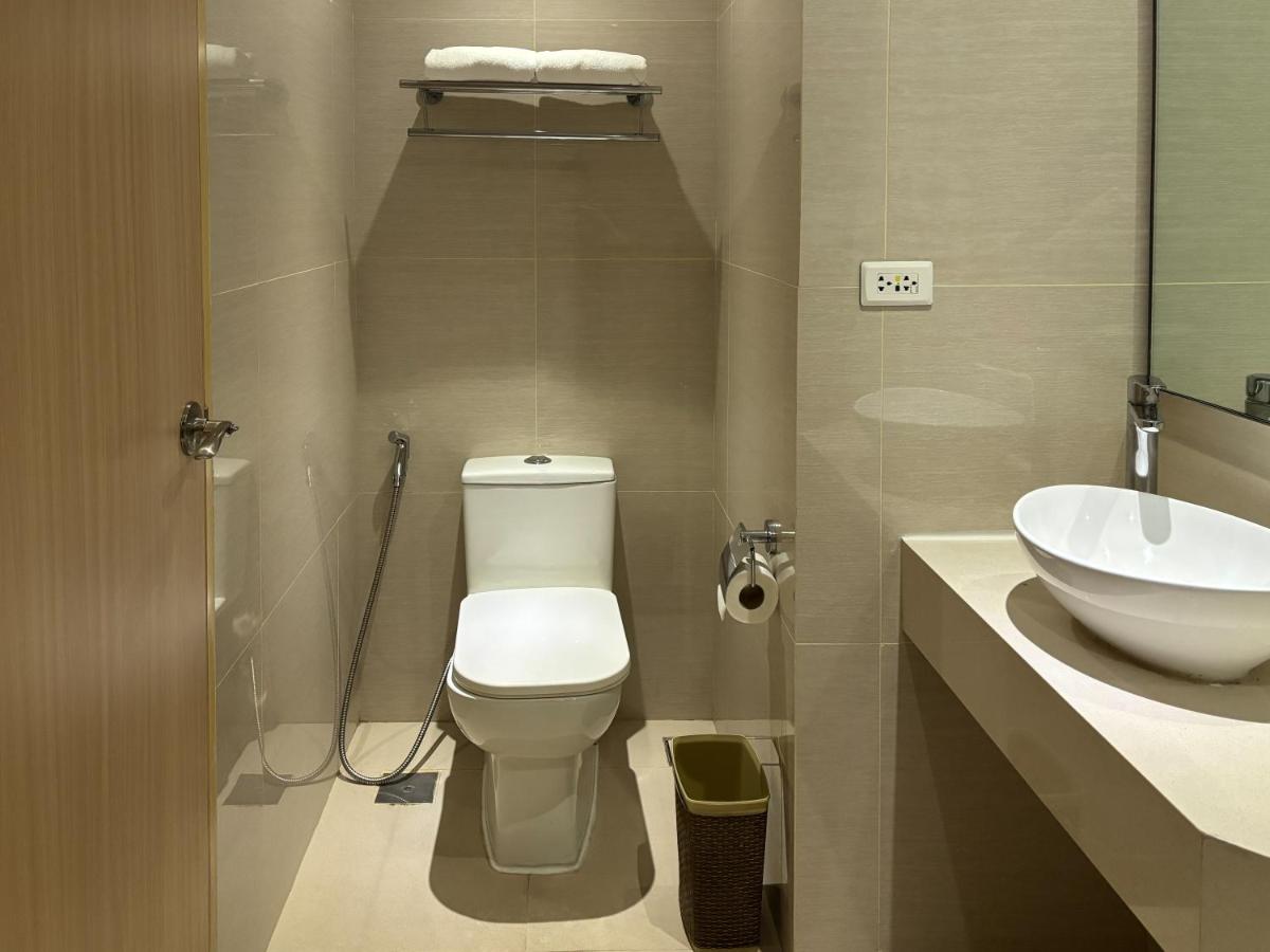 MCollection - Poolside Escape Near Boracay's Iconic Keyhole 40/41