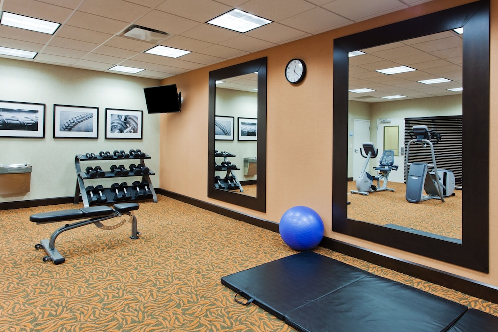 Holiday Inn Express Hotel And Suites Huntsville West Research Pk 37/70