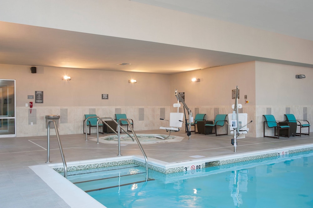 RESIDENCE INN BLOOMINGTON 16/34