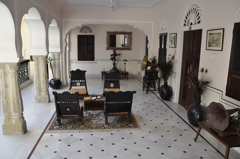 Khandela Haveli A Heritage Boutique Hotel 32/47