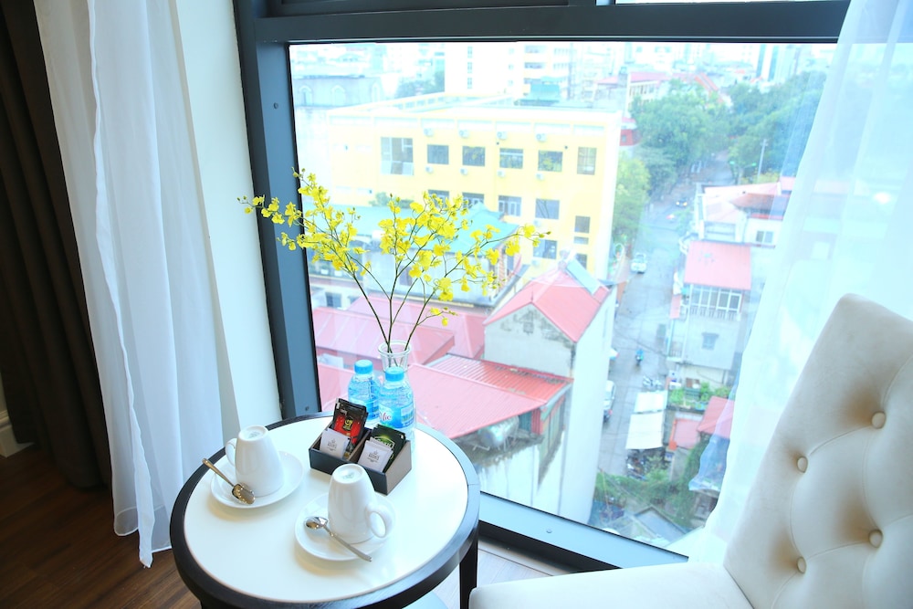 Adonis Hotel 52/55