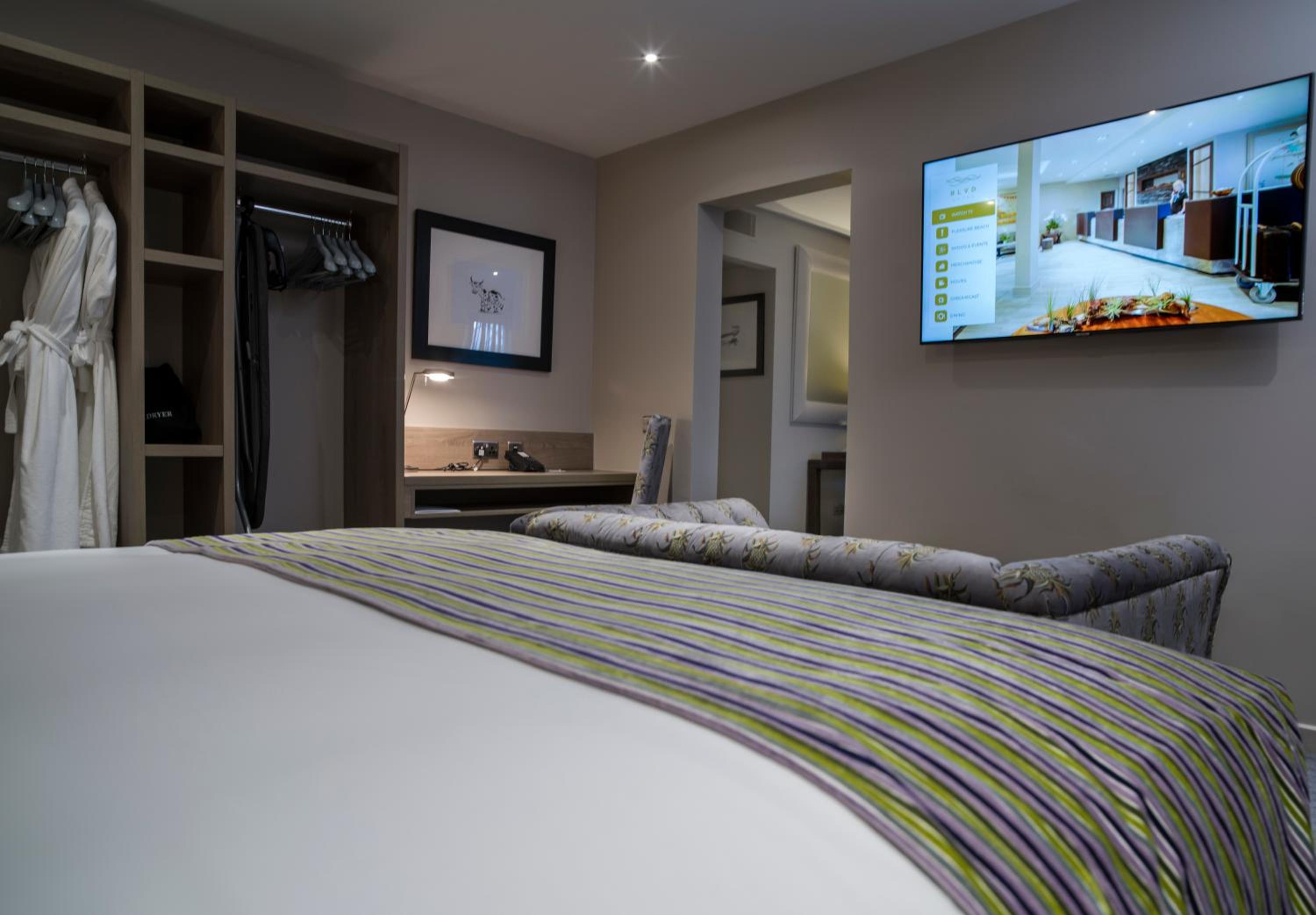 Suite, Park View, Adult Only