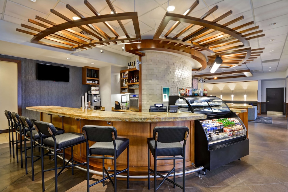 Hyatt Place Columbus/Worthington 27/40