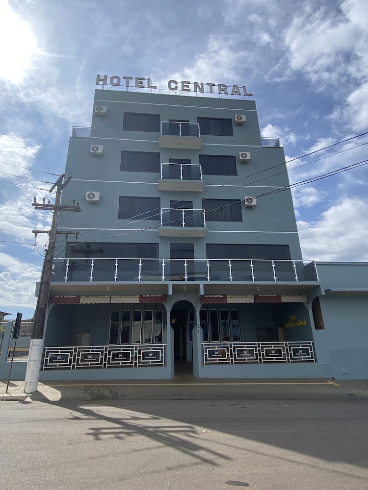 Hotel Central 3/37