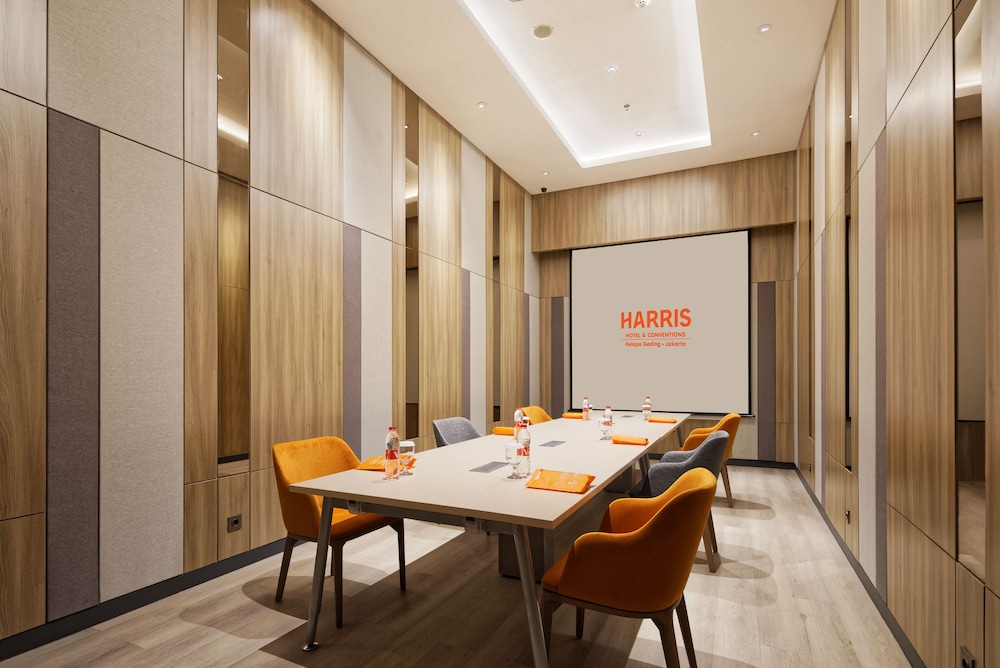 Harris Hotel Conventions Kelapa Gading 22/28