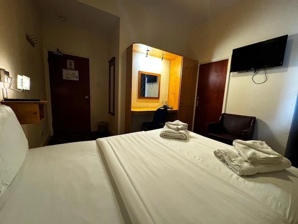 Bridge Park Hotel 24/65