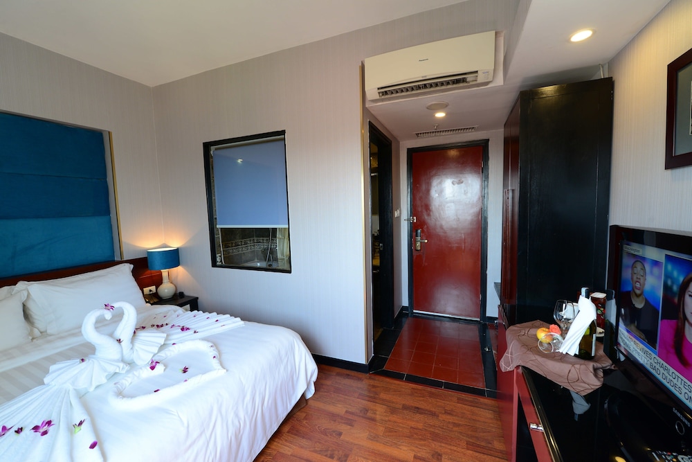 JaCosmo Hotel and Spa 12/50
