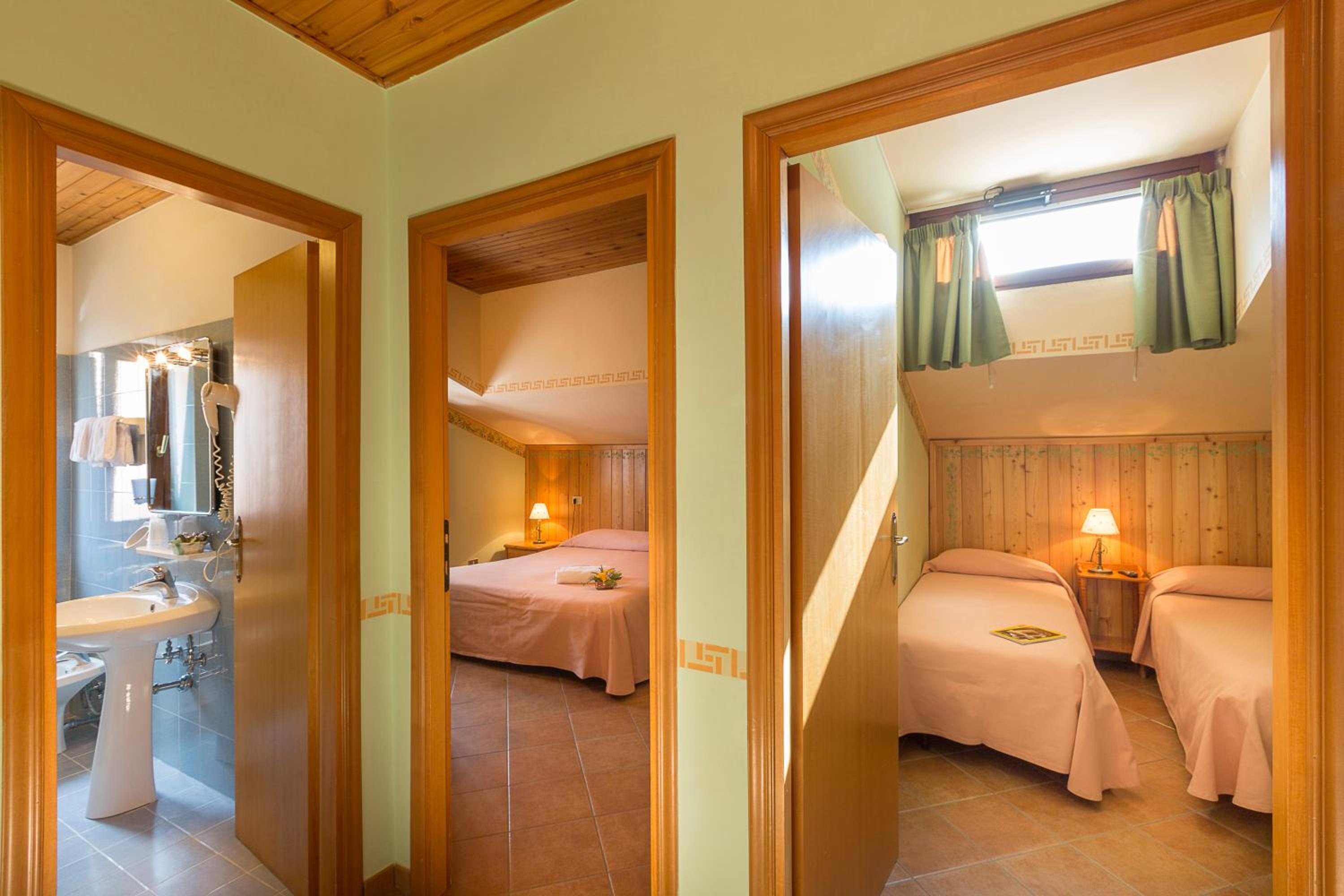 Hotel Trieste 50/50