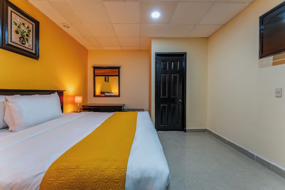 Hotel Plaza Mirador 25/37