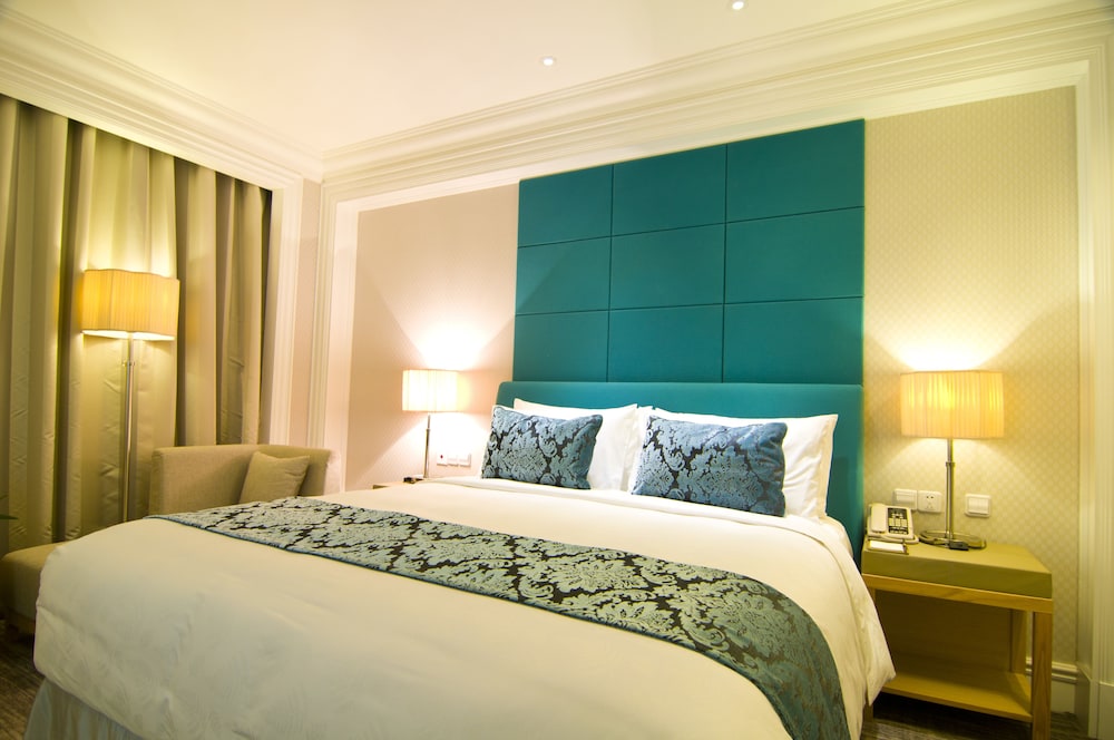 Royal Grace Hotel 12/49