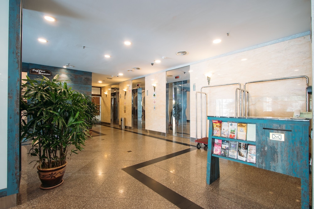 Hotel Continental 4/33