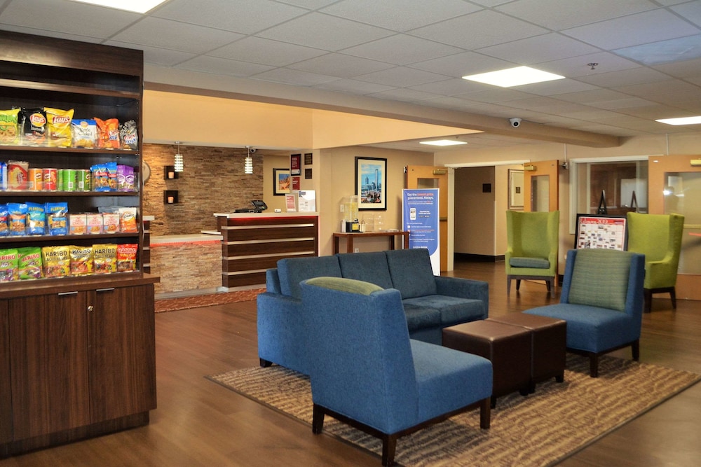 Comfort Suites Northside Hospital Gwinnett 35/47