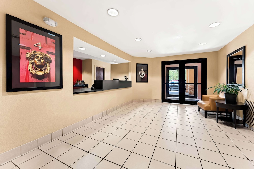 Suburban Studios Columbus Fort Benning Area 8/34