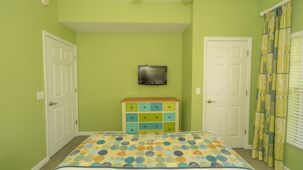Barefoot Suites 57/69