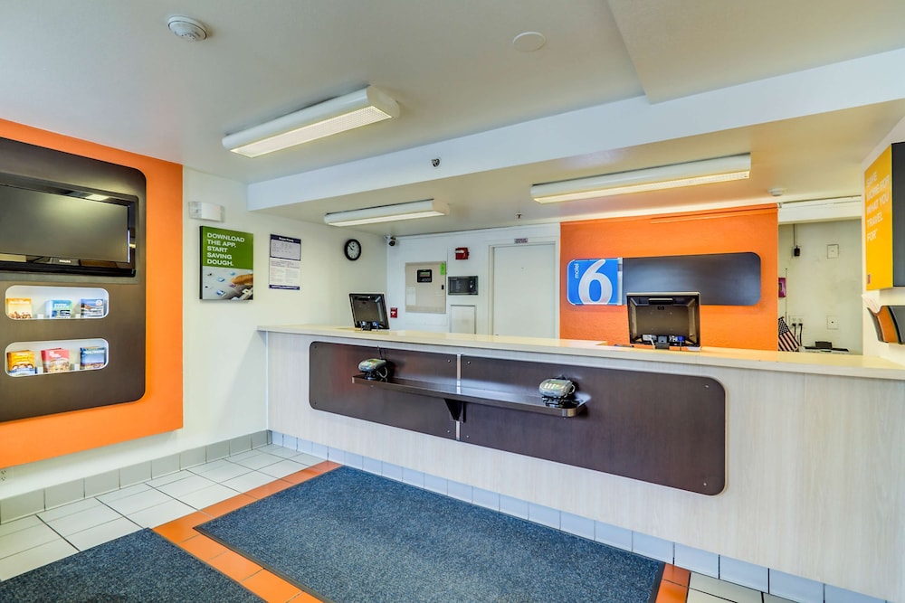 Motel6 Linthicum Heights, MD - BWI Airport 6/27