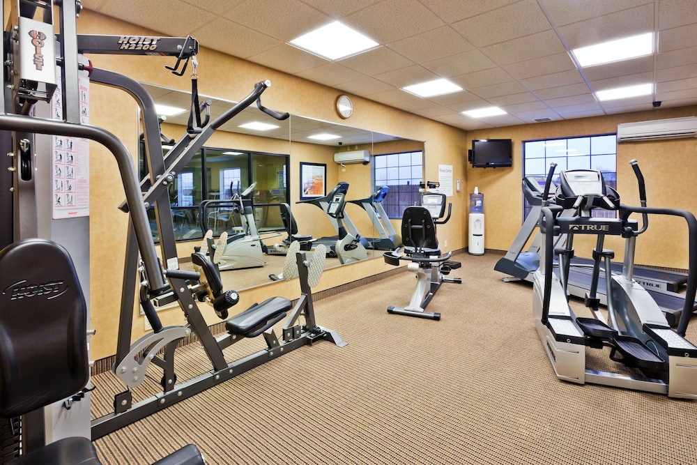 Holiday Inn Express Hotel Suites Clovis 42/49