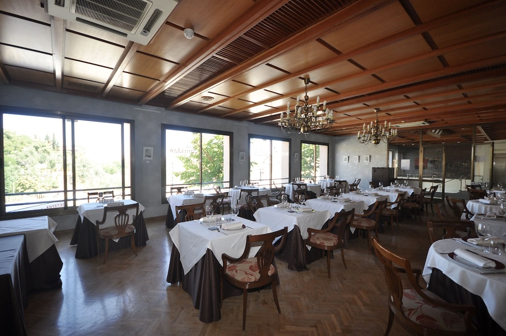 Hotel ELE Acueducto 42/57