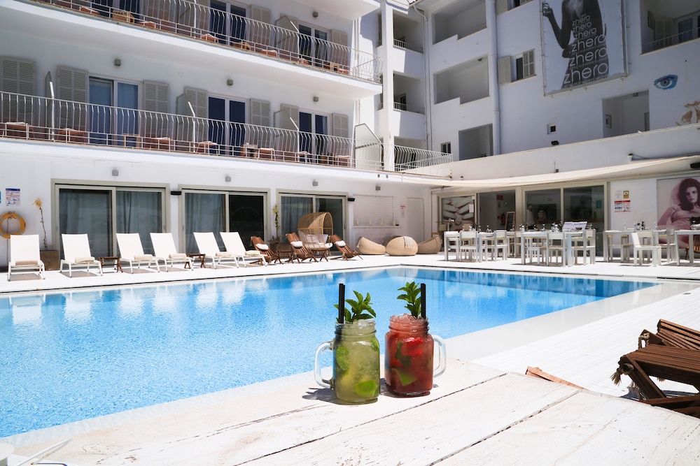 Zhero Hotel 7/55