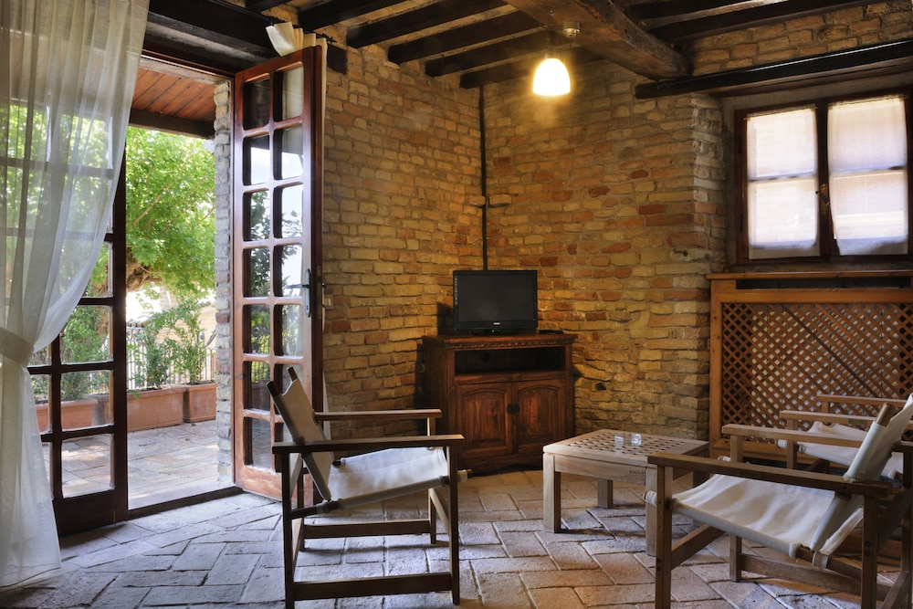 Albergo Diffuso Borgo Montemaggiore 44/63