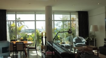Thomson House Angola 39/62