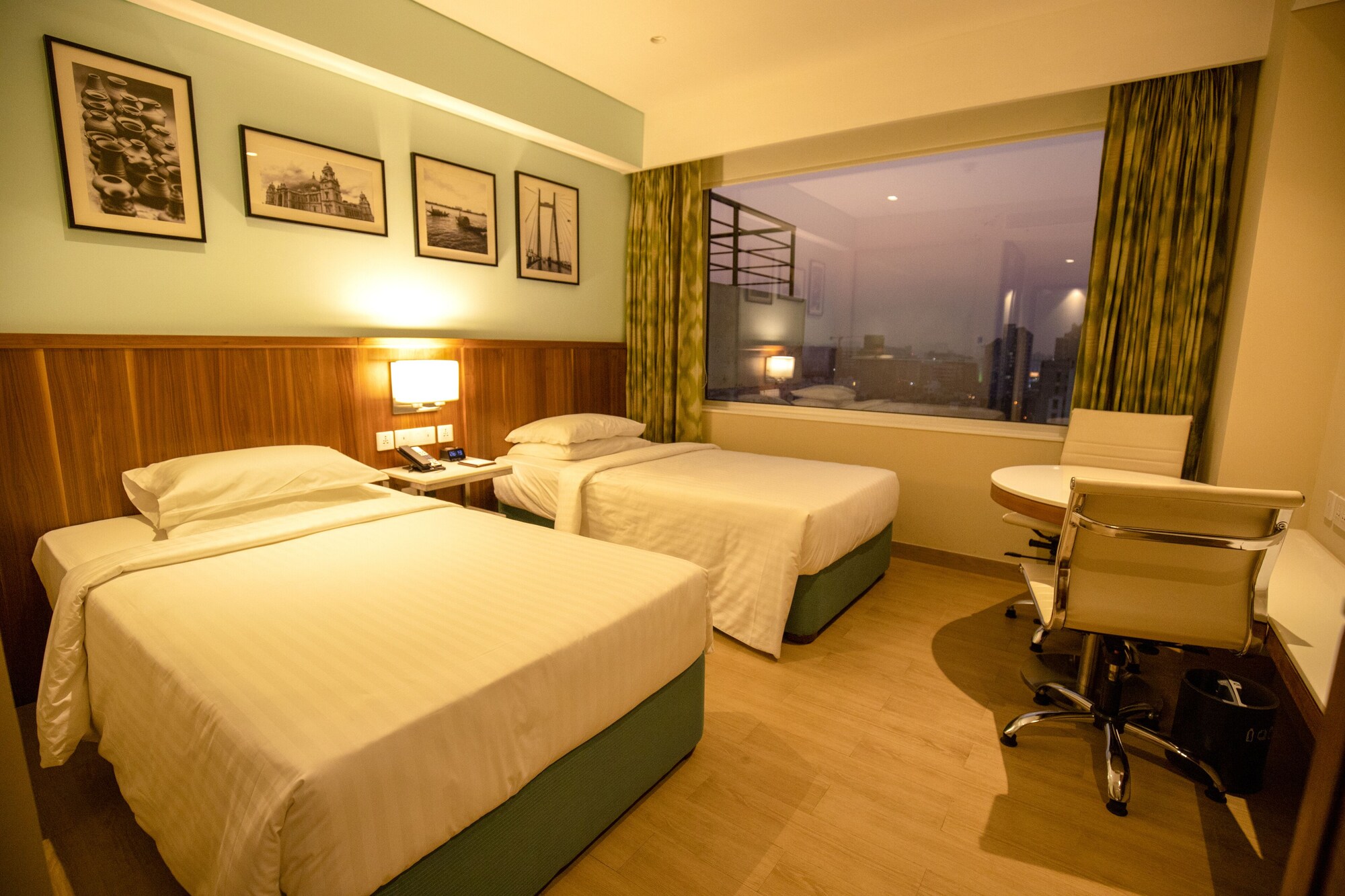 Deluxe, Twin Beds, City View, Fairfield by Marriott Kolkata 7/10